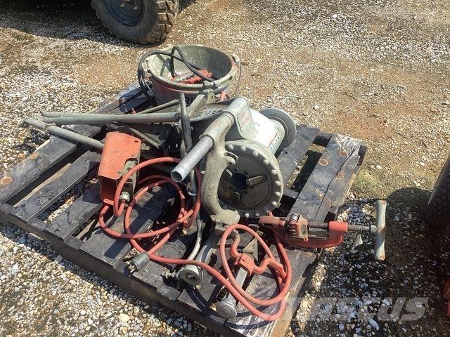  Ridgid 300 Būvniecība- Citi