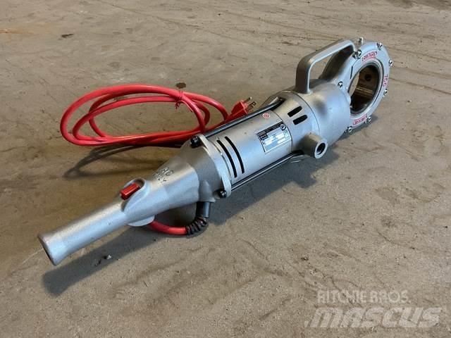  Ridgid 700-T2 Cauruļvadu iekārtas