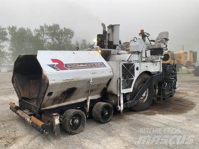 Roadtec RP-170 Asfalta klājēji