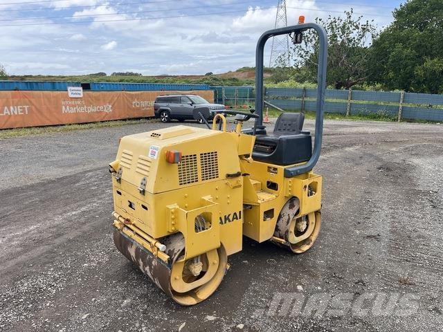 Sakai SW250 Divvalču grunts veltņi