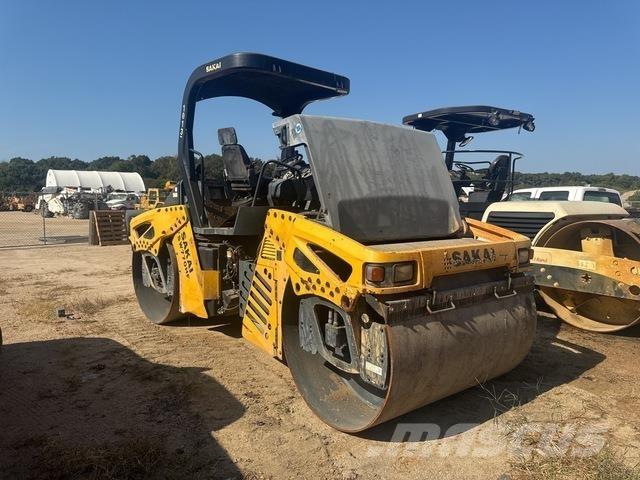 Sakai SW770HF Vienvalča grunts veltņi