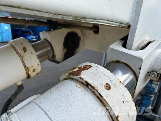 Scania P113ML Pacēlāji uz automašīnas bāzes