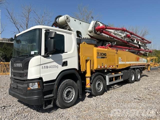 Scania P450 Kravas mašīna- betona sūknis