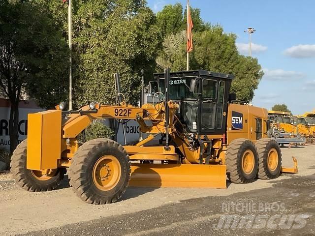 SEM 922F Greideri