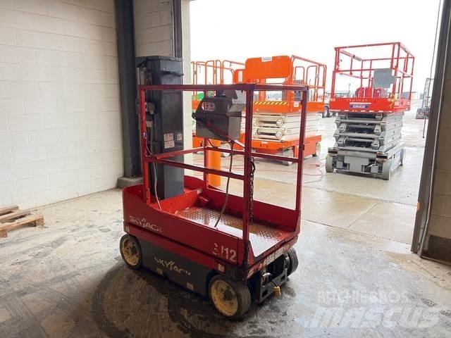 SkyJack SJ12 Vertikālie pacēlāji