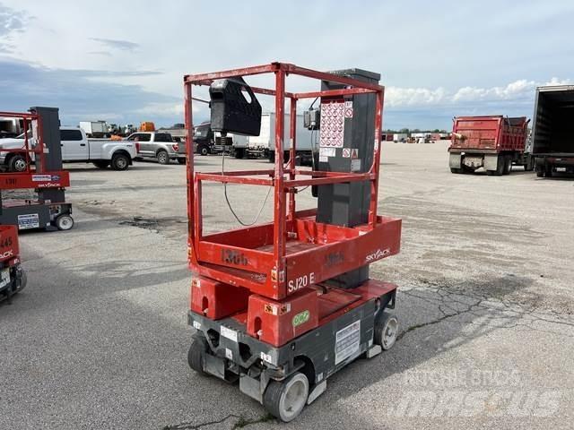SkyJack SJ20E Vertikālie pacēlāji