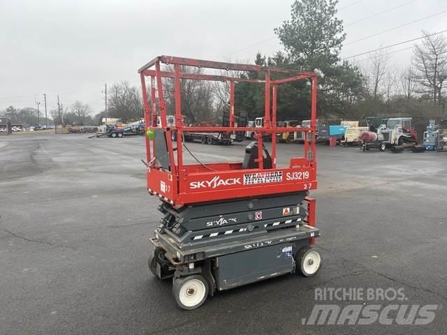 SkyJack SJ3219 Šķerveida pacēlāji