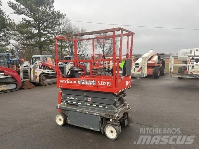 SkyJack SJ3219 Šķerveida pacēlāji