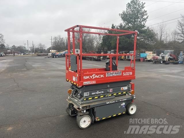 SkyJack SJ3219 Šķerveida pacēlāji