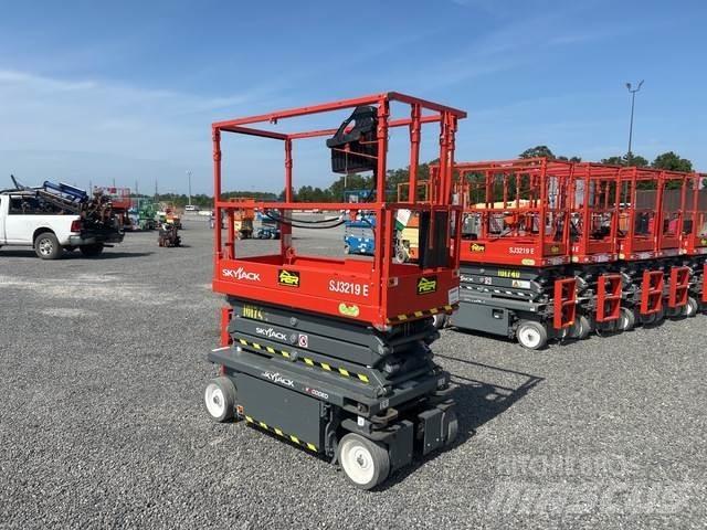 SkyJack SJ3219 Šķerveida pacēlāji