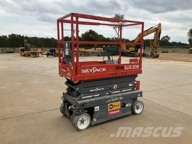 SkyJack SJ3219 Šķerveida pacēlāji