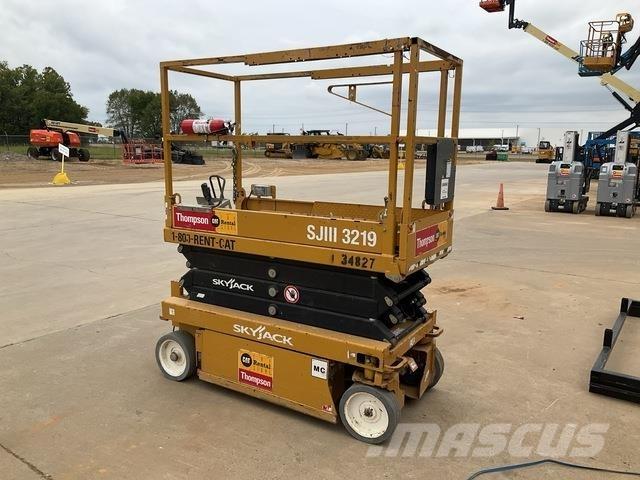 SkyJack SJ3219 Šķerveida pacēlāji