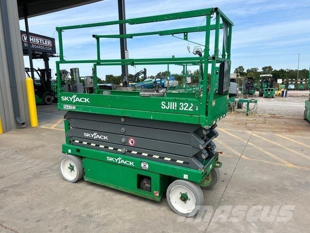 SkyJack SJ3226 Šķerveida pacēlāji