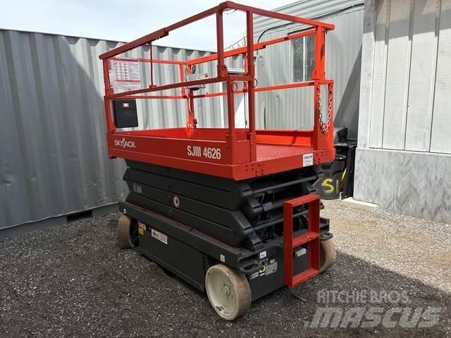 SkyJack SJ4626 Šķerveida pacēlāji