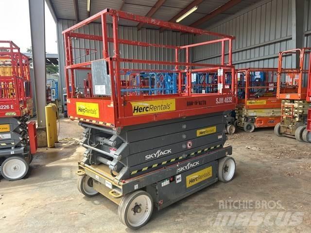 SkyJack SJ4632 Šķerveida pacēlāji