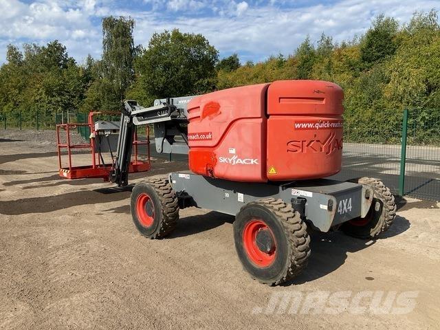 SkyJack SJ46AJ Strēles pacēlāji