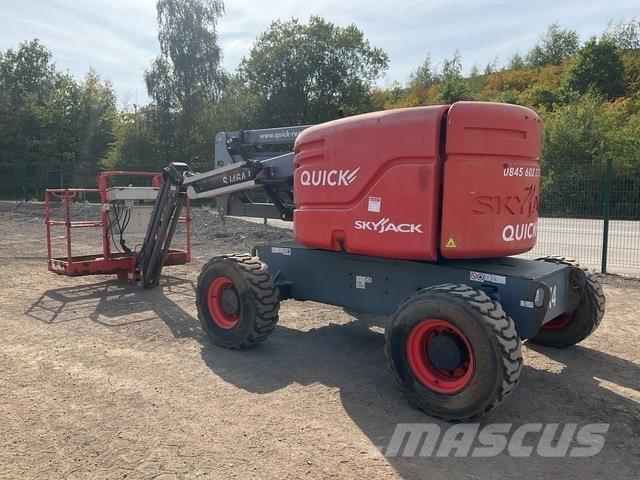 SkyJack SJ46AJ Strēles pacēlāji