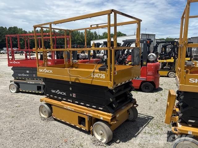 SkyJack SJ4726 Šķerveida pacēlāji