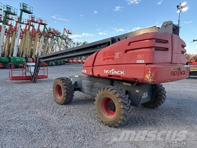 SkyJack SJ66T Teleskopiskie pacēlāji