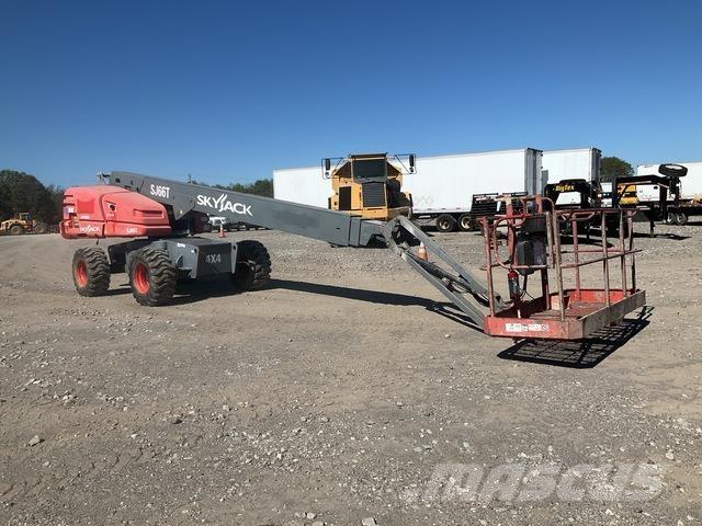 SkyJack SJ66T Teleskopiskie pacēlāji