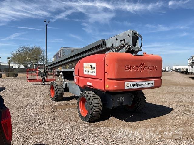 SkyJack SJ86T Teleskopiskie pacēlāji