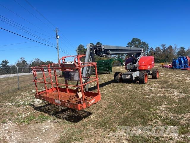 SkyJack SJ86T Teleskopiskie pacēlāji