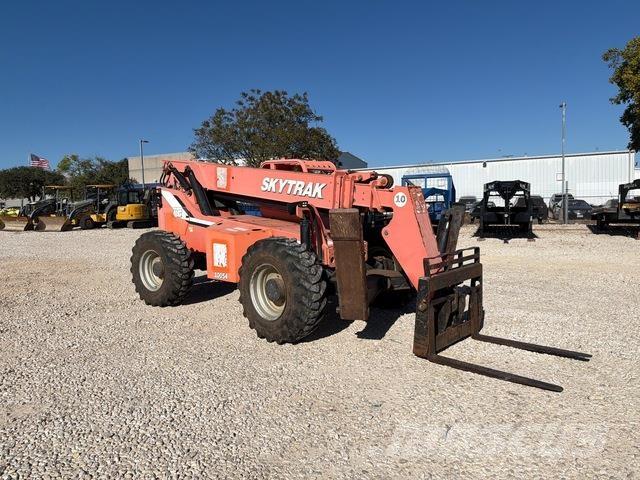 SkyTrak 10054 Teleskopiskie manipulatori