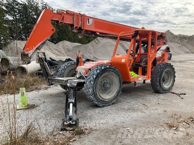 SkyTrak 10054 Teleskopiskie manipulatori