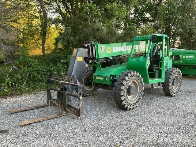 SkyTrak 6042 Teleskopiskie manipulatori