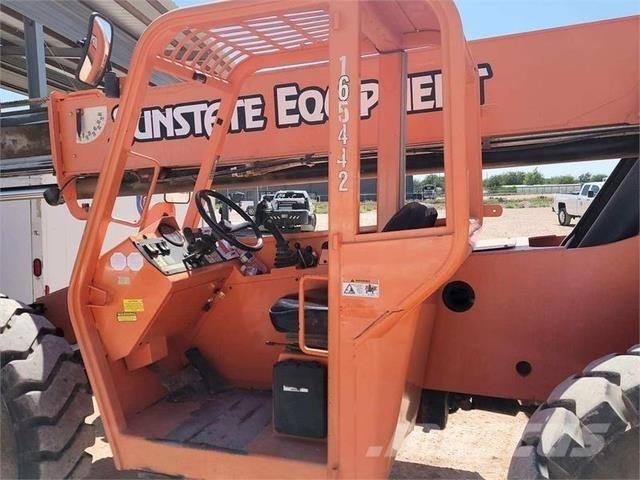 SkyTrak 8042 Teleskopiskie manipulatori