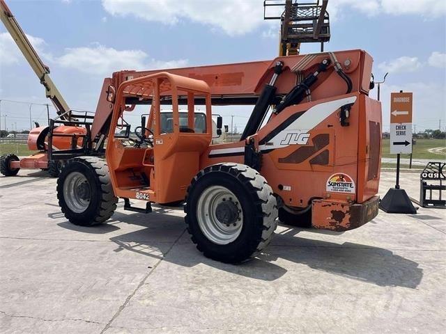 SkyTrak 8042 Teleskopiskie manipulatori