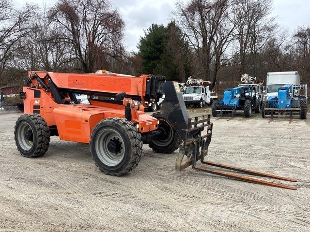 SkyTrak 8042 Teleskopiskie manipulatori