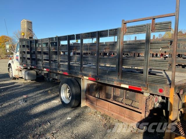 Sterling A6500 Platformas/izkraušana no sāniem