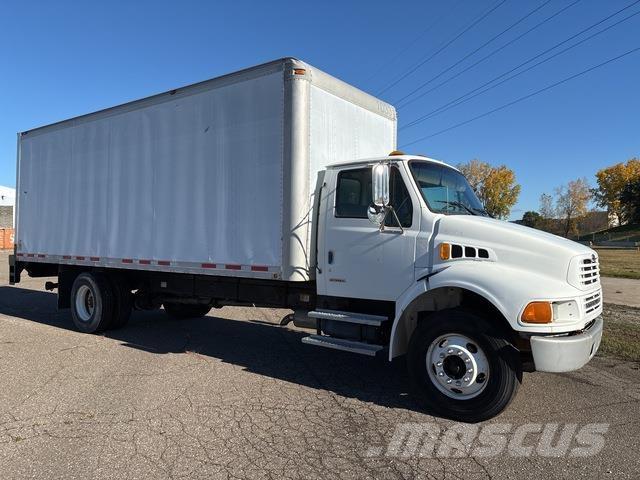 Sterling M7500 Furgons