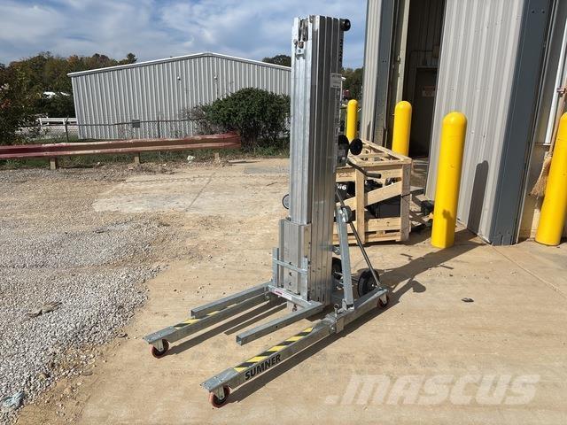 Sumner 2124 Pacēlāji, vinčas un materiālu lifti