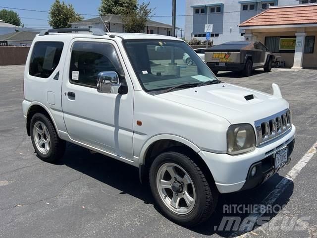Suzuki Jimmy Automašīnas