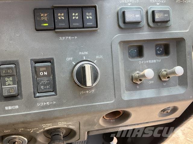 Tadano TR600N Celtņi nelīdzenām virsmām