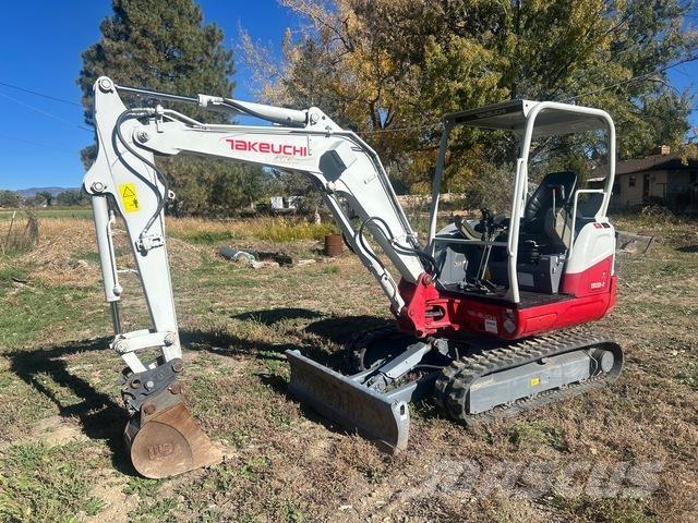 Takeuchi TB235 Kāpurķēžu ekskavatori