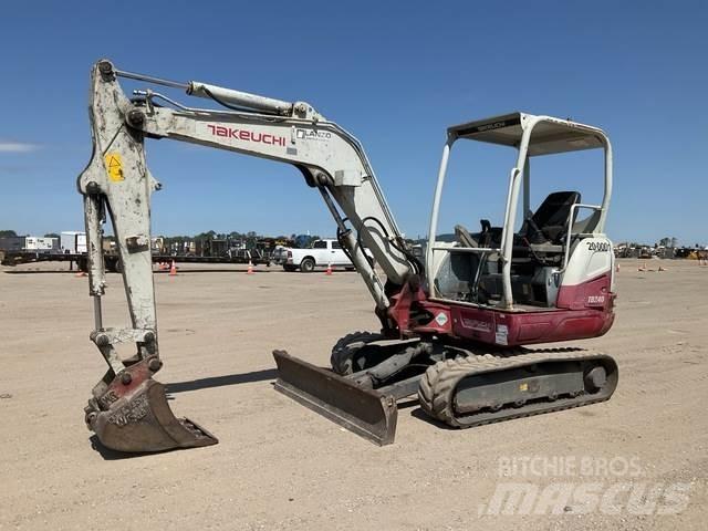 Takeuchi TB240 Kāpurķēžu ekskavatori