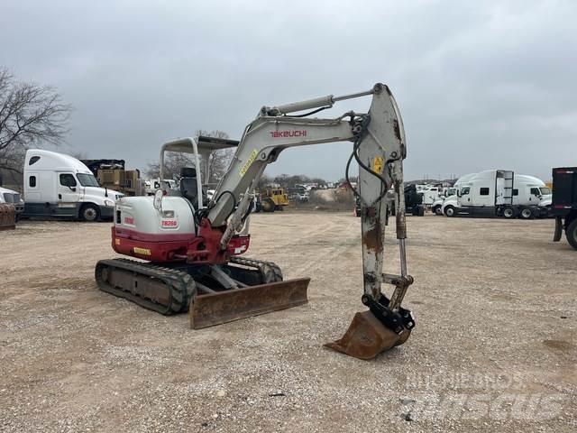 Takeuchi TB260 Kāpurķēžu ekskavatori