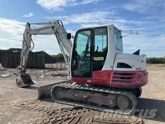 Takeuchi TB290 Kāpurķēžu ekskavatori
