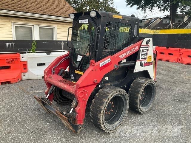 Takeuchi TS50R Lietoti riteņu kompaktiekrāvēji