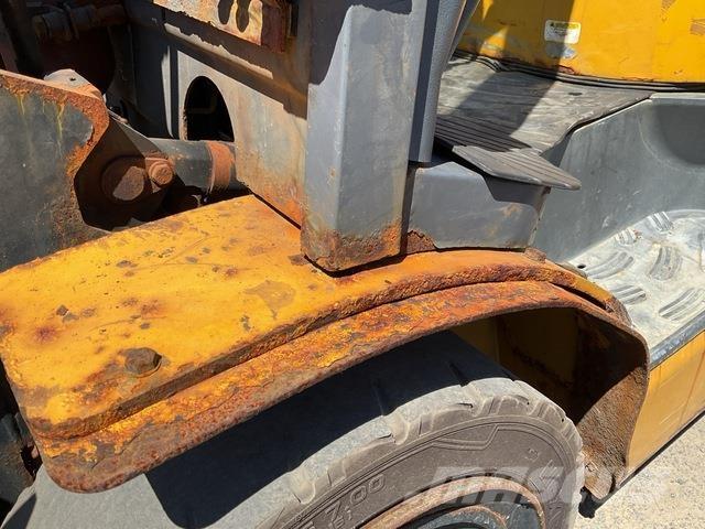 TCM FD30T4C Autokrāvēji - citi