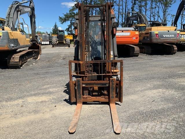 TCM FD30T4C Autokrāvēji - citi