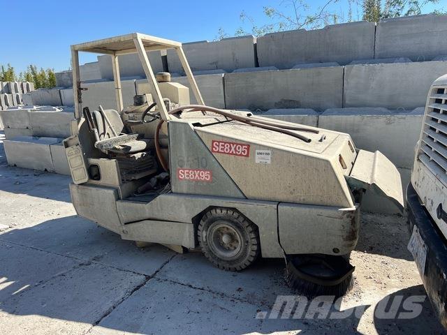 Tennant 800 Iekštelpu slaucīšanas iekārtas