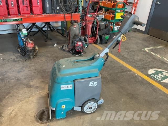 Tennant E5 Būvniecība- Citi