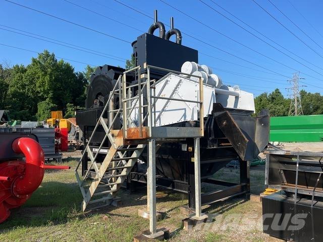 Terex FM120 Ar spiedienu mazgātāju tvertnes