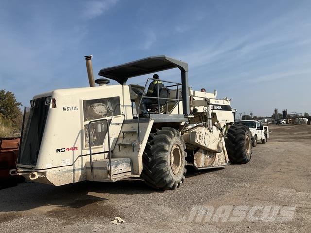 Terex RS446 Augsnes blīvētāji