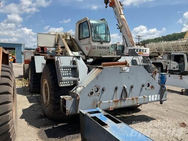 Terex RT335-1 Celtņi nelīdzenām virsmām