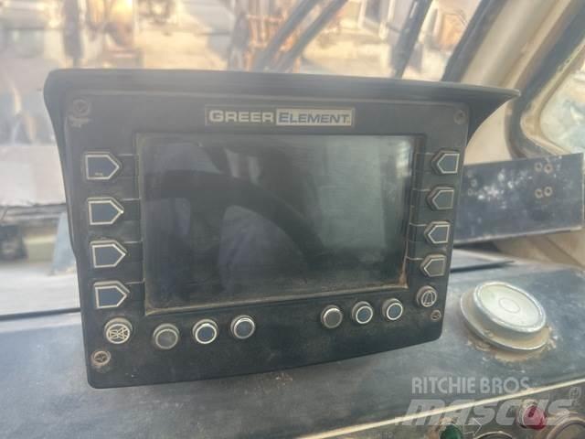 Terex RT555 Celtņi nelīdzenām virsmām